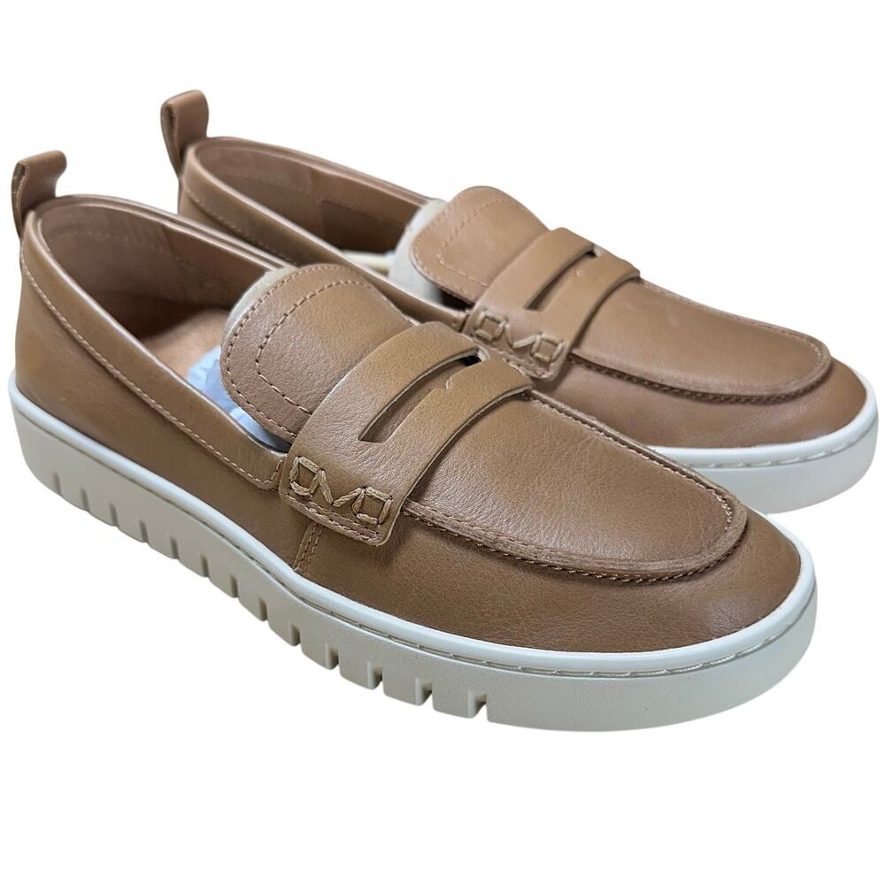 Vionic Uptown Loafer Camel Leather Women's Size 6.5M New in Box Condition
